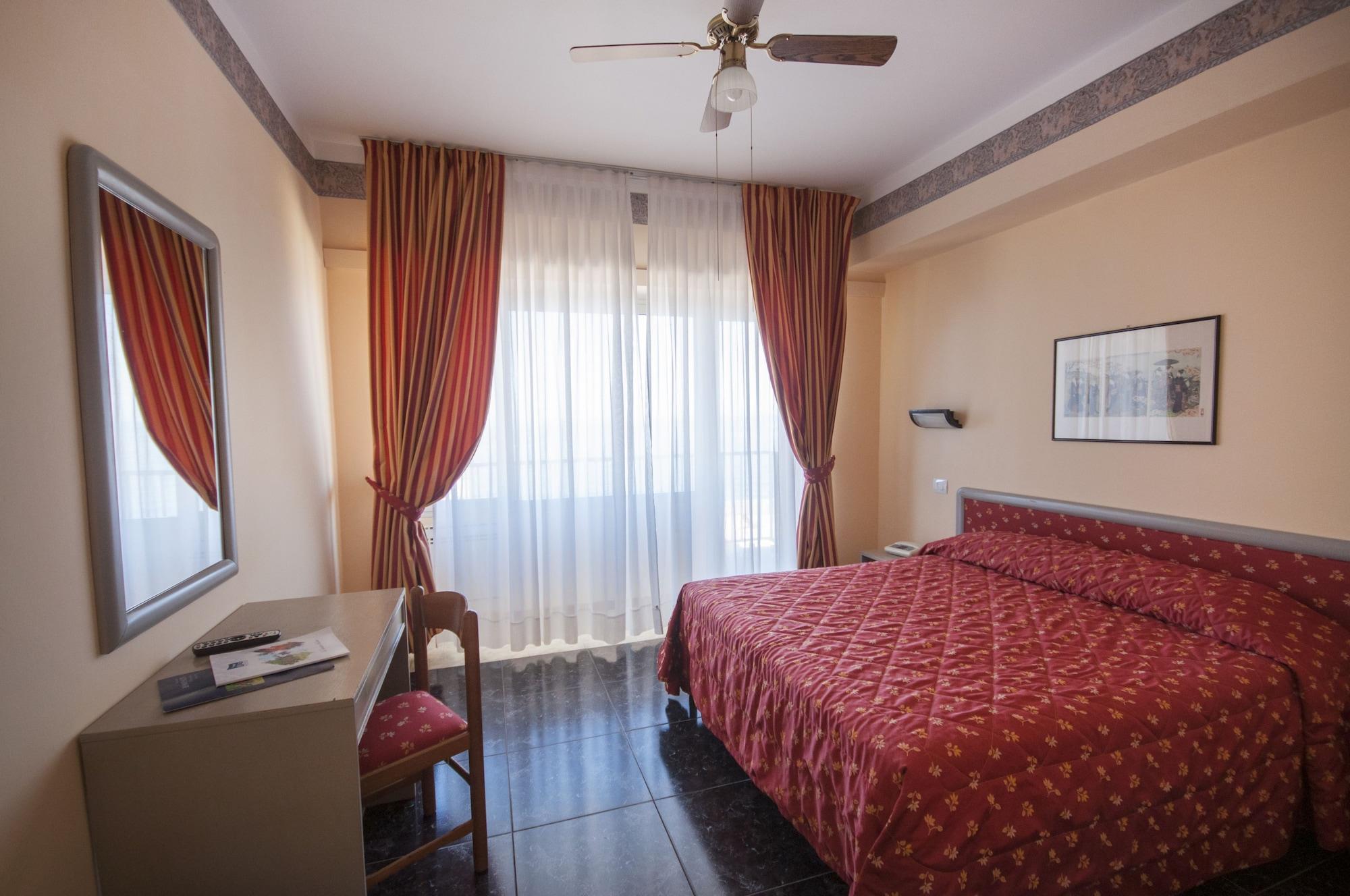 Hotel Villa Margherita Ladispoli Buitenkant foto